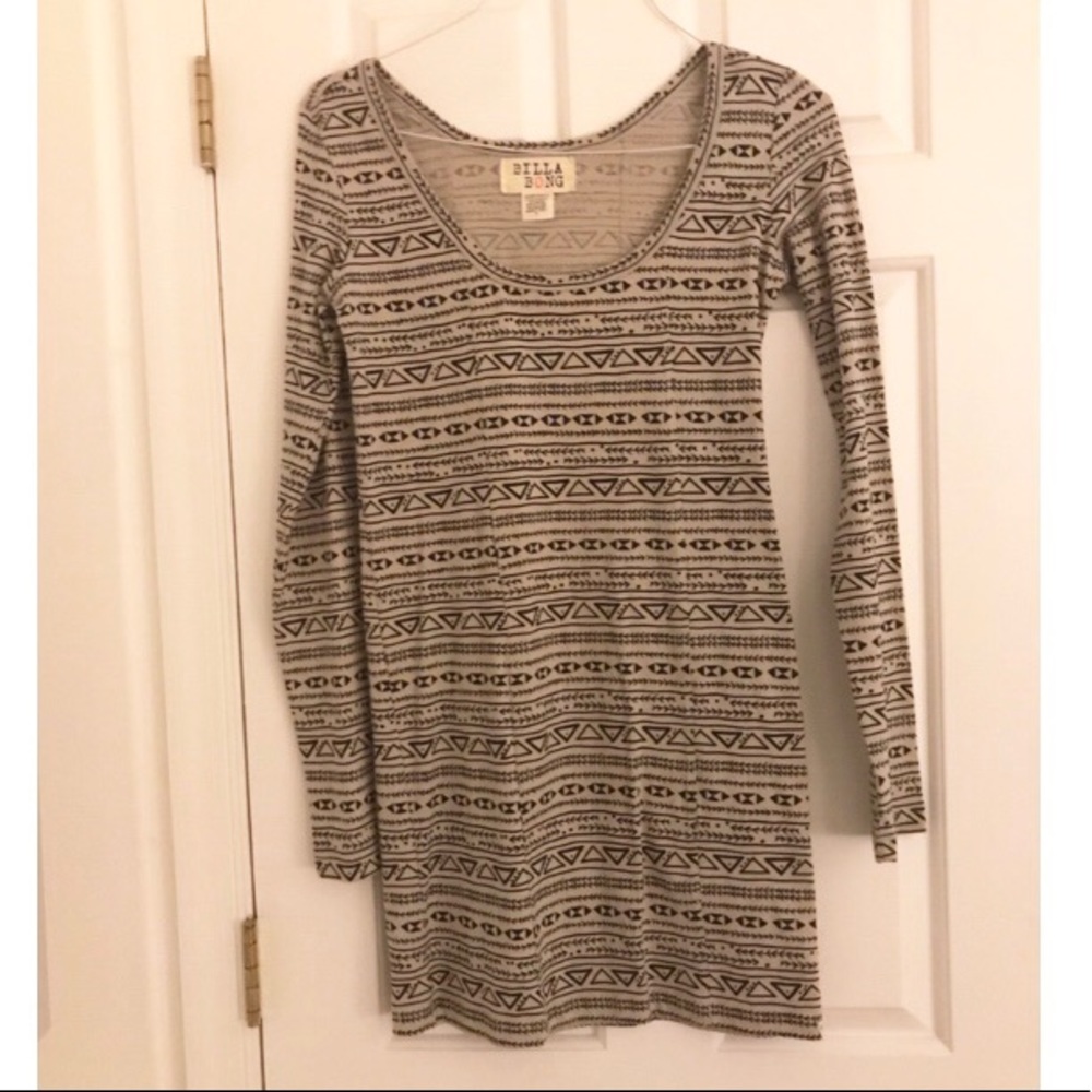 Billabong long sleeve body con dress